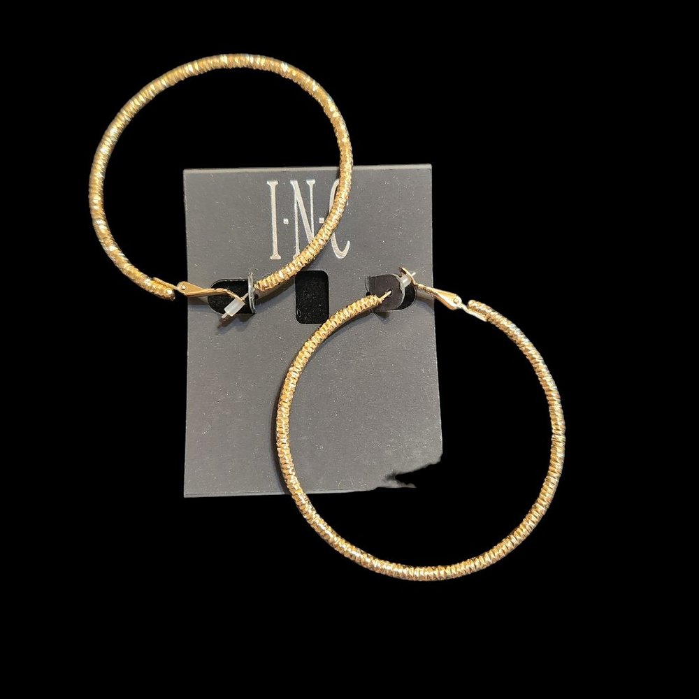 NWT Gorgeous  INC Gold Large Texture Hoop Metal Earrings - Picture 3 of 3